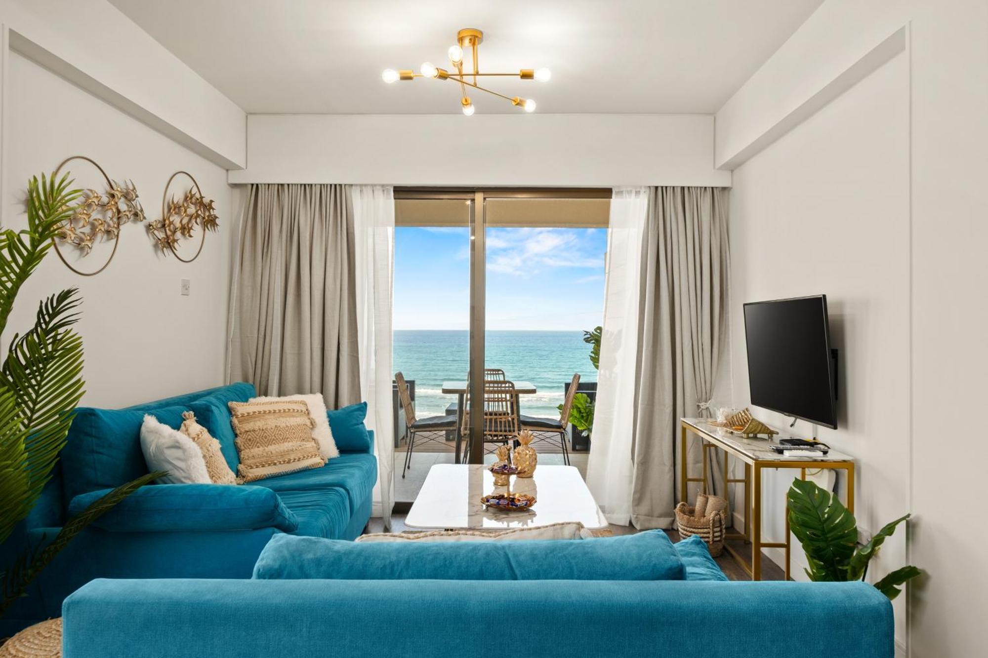 Lazuli Sea View Beachfront Ap 254 Ларнака Экстерьер фото