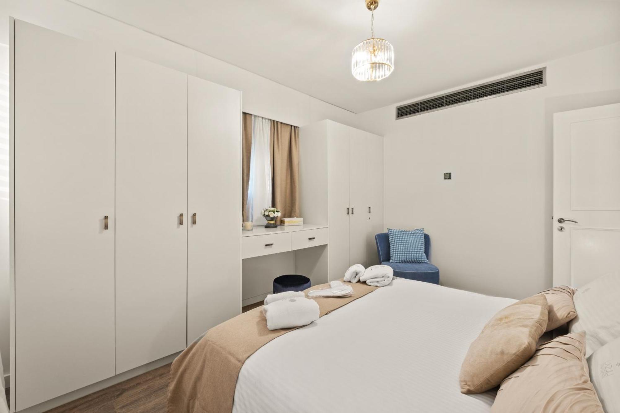 Lazuli Sea View Beachfront Ap 254 Ларнака Экстерьер фото